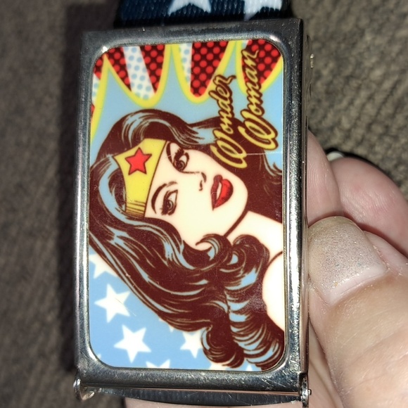 Wonder Woman Themed Belt - Red and Blue Chrome Buckle Web Belt - Picture 5 of 7